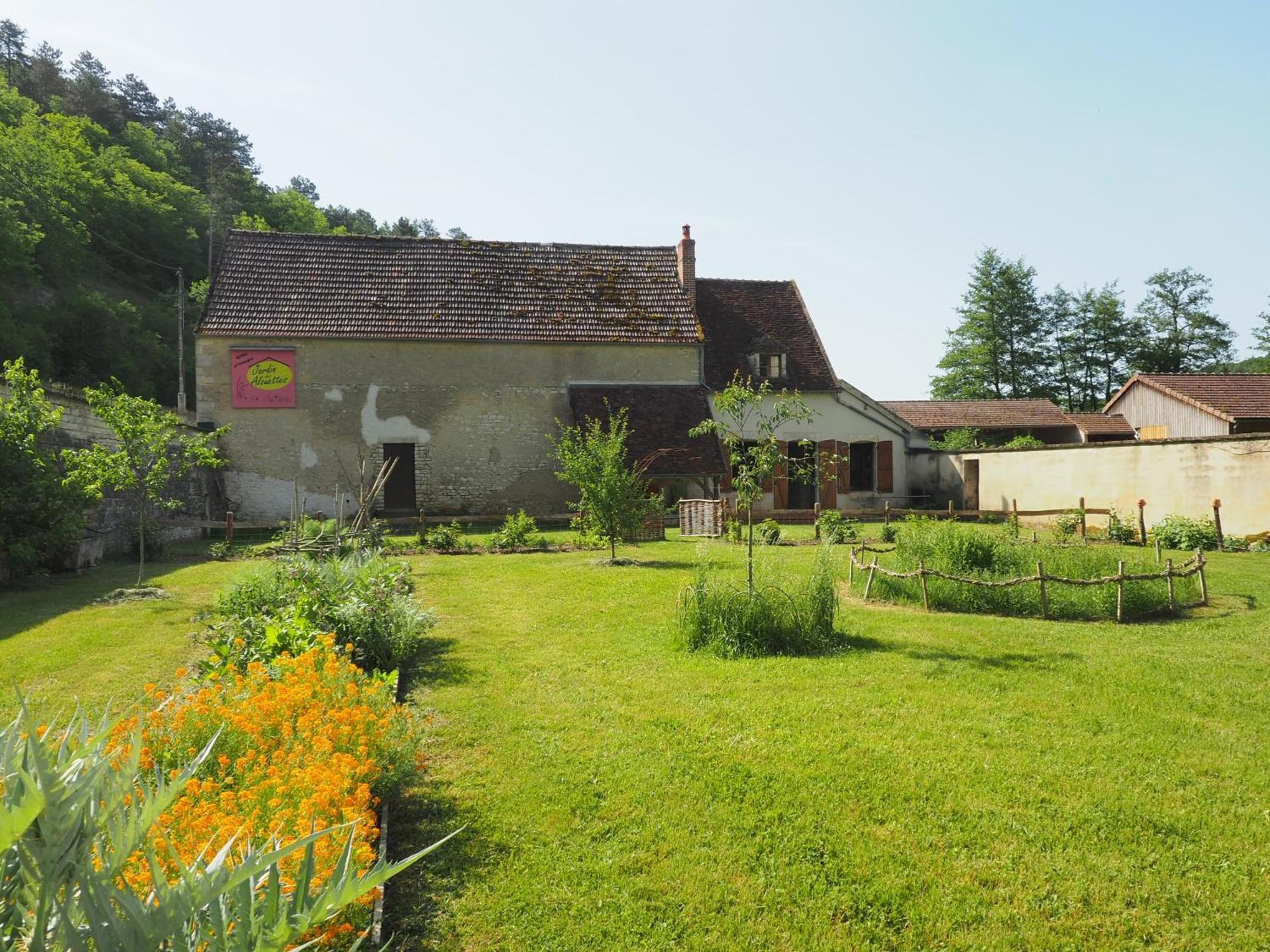 Gite De Groupe Des Alouettes 10 Lits Simples Villa Châtel-Censoir Eksteriør billede